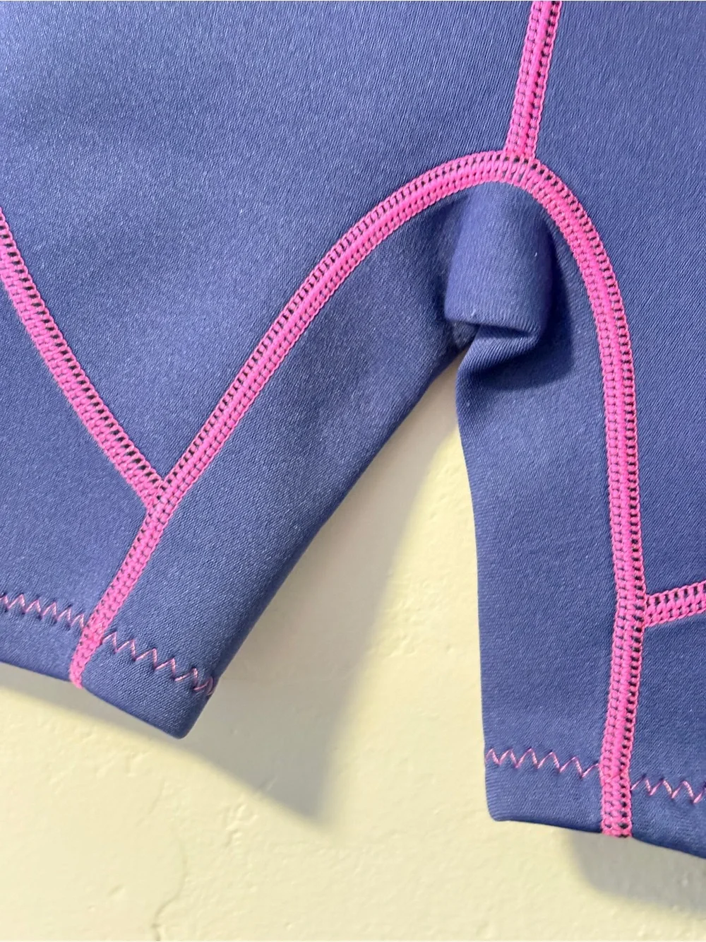 Season childs wetsuit. Size 4. Zip front. Neoprene.